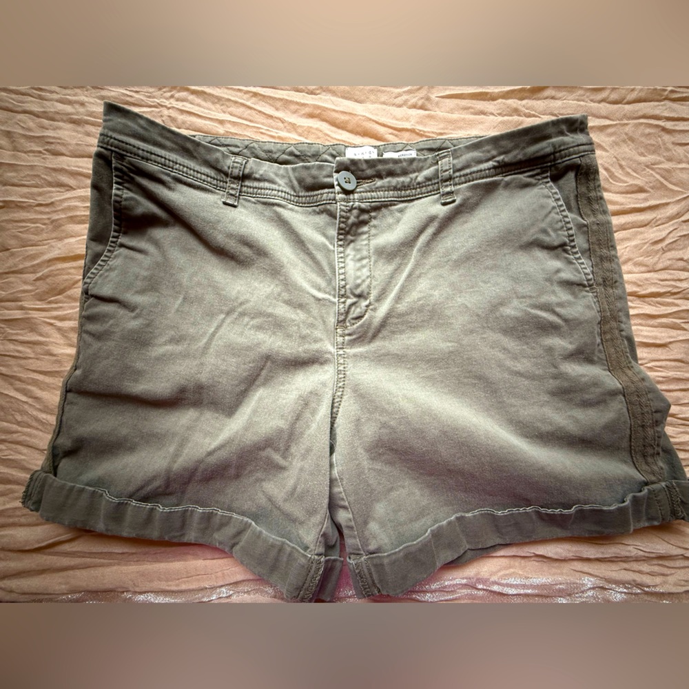 A new Day Army Green Women's Shorts